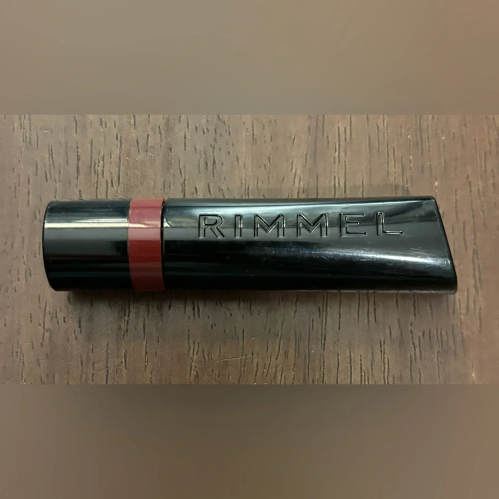 RIMMEL The Only One Lipstick No.820 Oh So Wicked New 0.11 oz Blackened Cherry